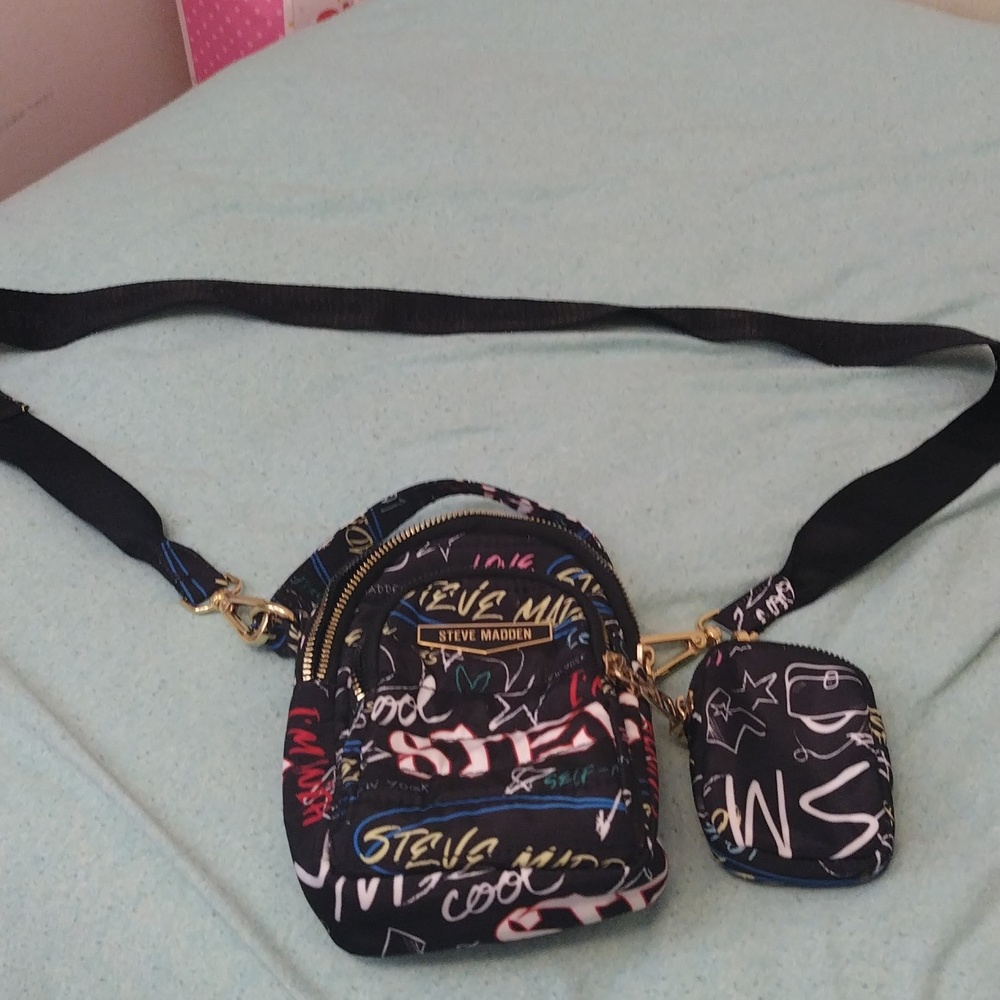 Crossbody purse